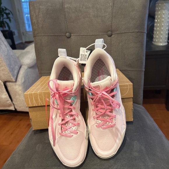 NWT Men’s Kicks Crew Li Ning Sonic 10V1 Pink Green B-ball Sneakers 6 - Picture 3 of 6